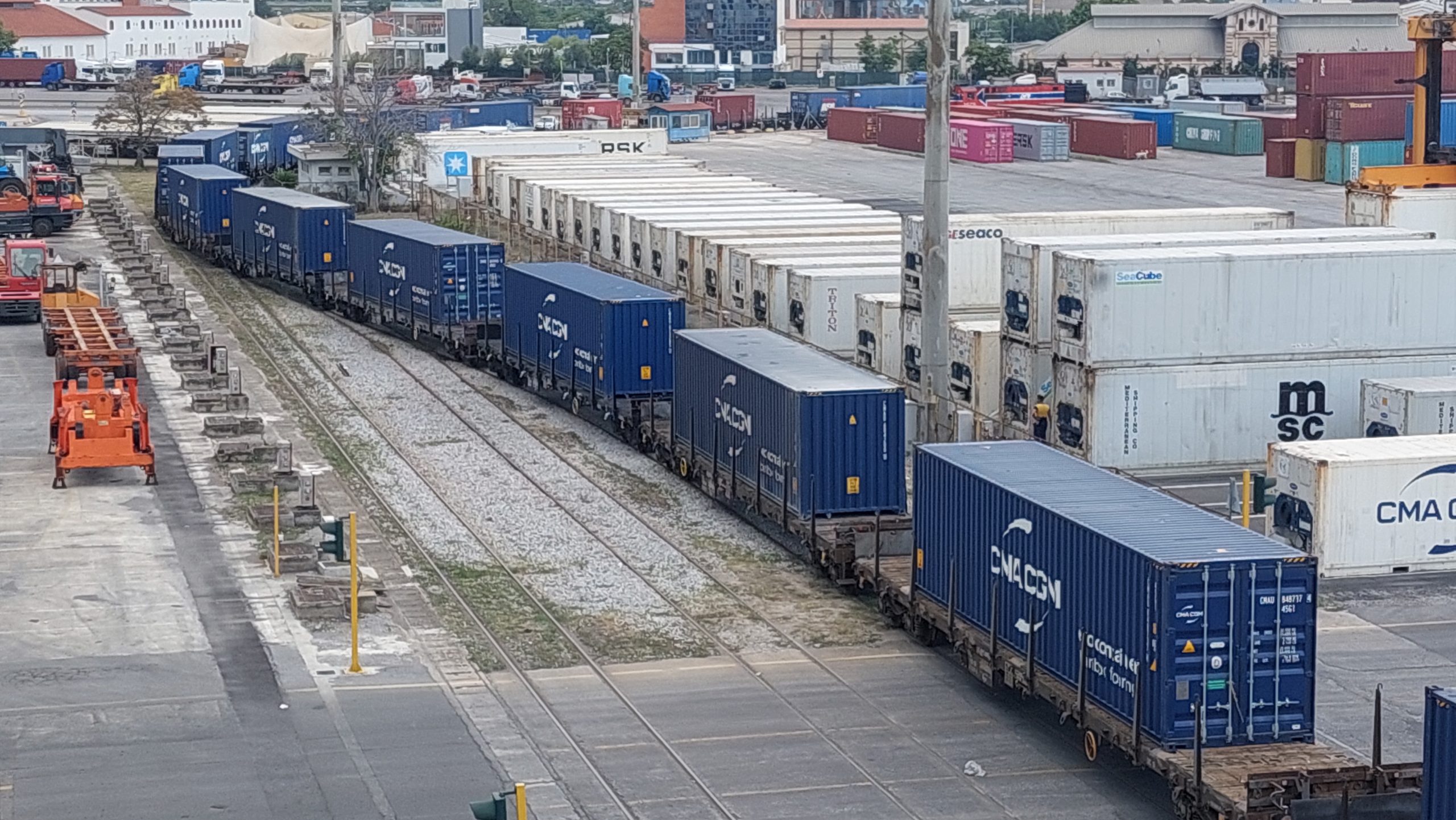 ThPA S.A. expands its intermodal service to Skopje